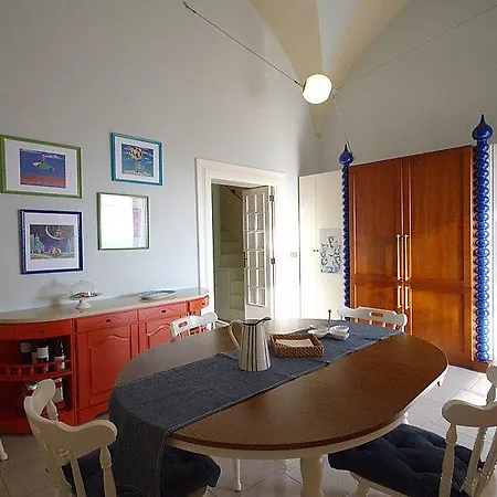 Donna Angelica * Castro (Lecce)